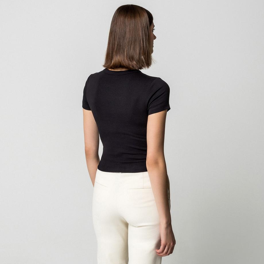 Gina Tricot Kurzarm Slim Fit T-Shirt  