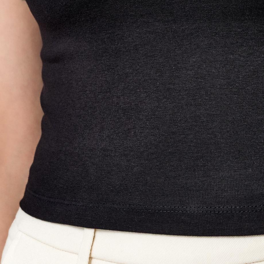 Gina Tricot Kurzarm Slim Fit T-Shirt  