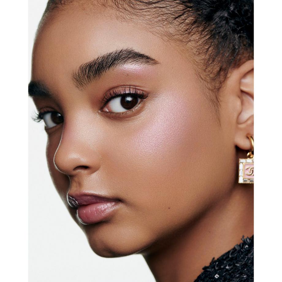 CHANEL BAUME ESSENTIEL STICK ÉCLAT MULTI-USAGE 