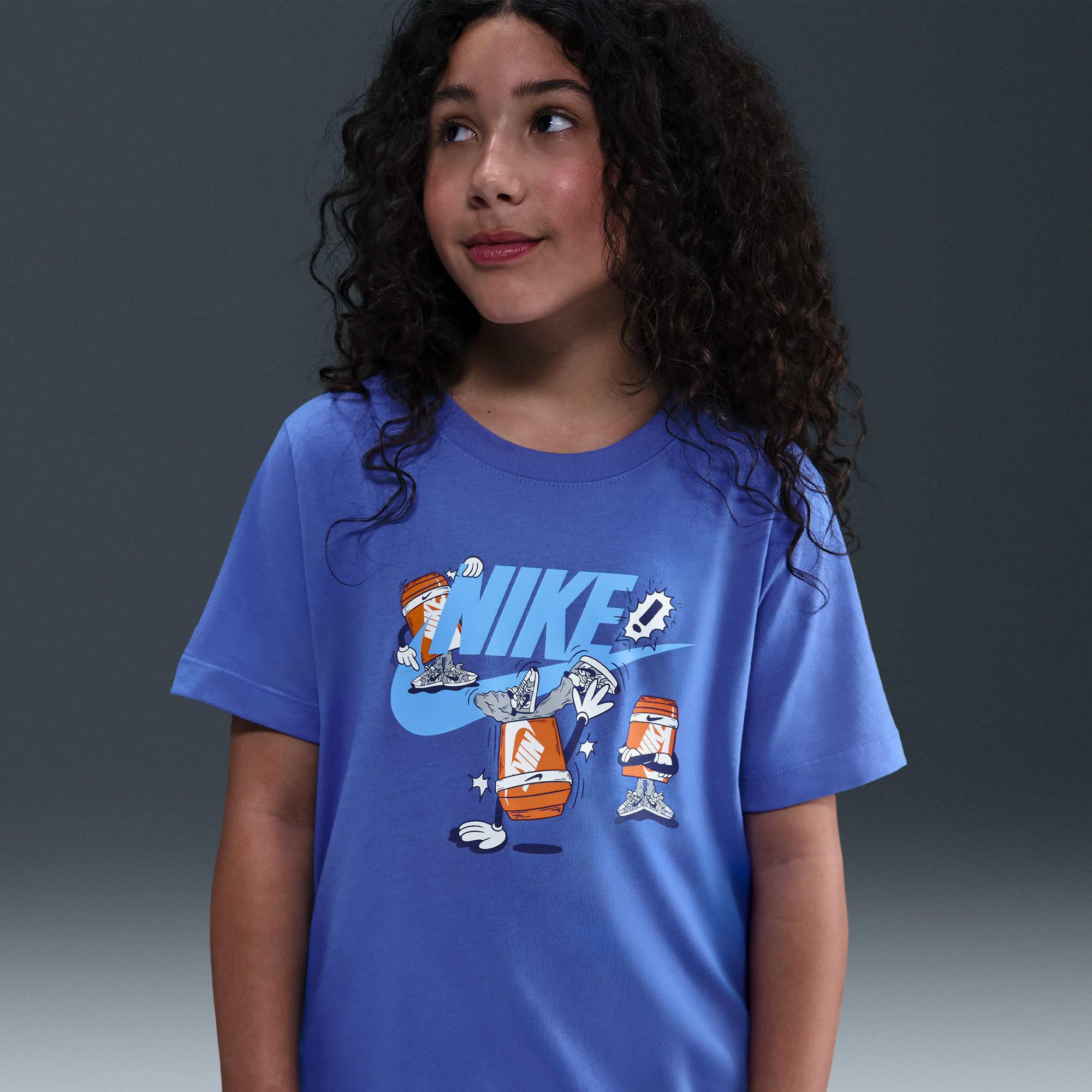 NIKE  T-shirt 