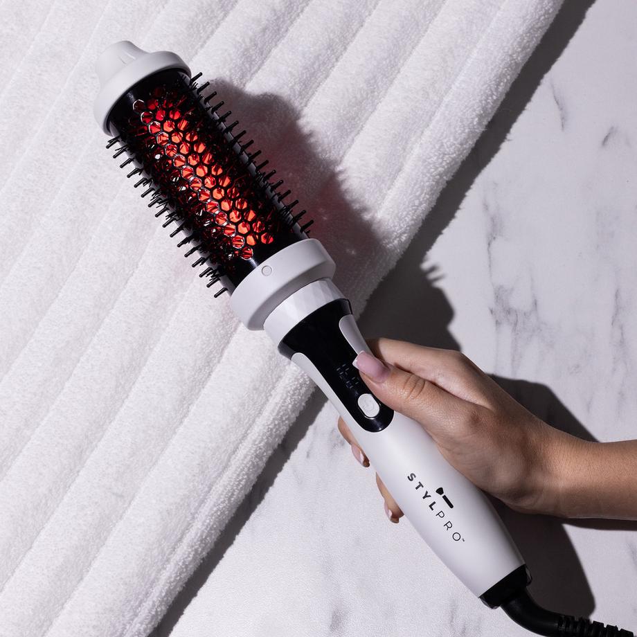 STYLPRO  Spazzola termica con infrarossi e luce rossa 