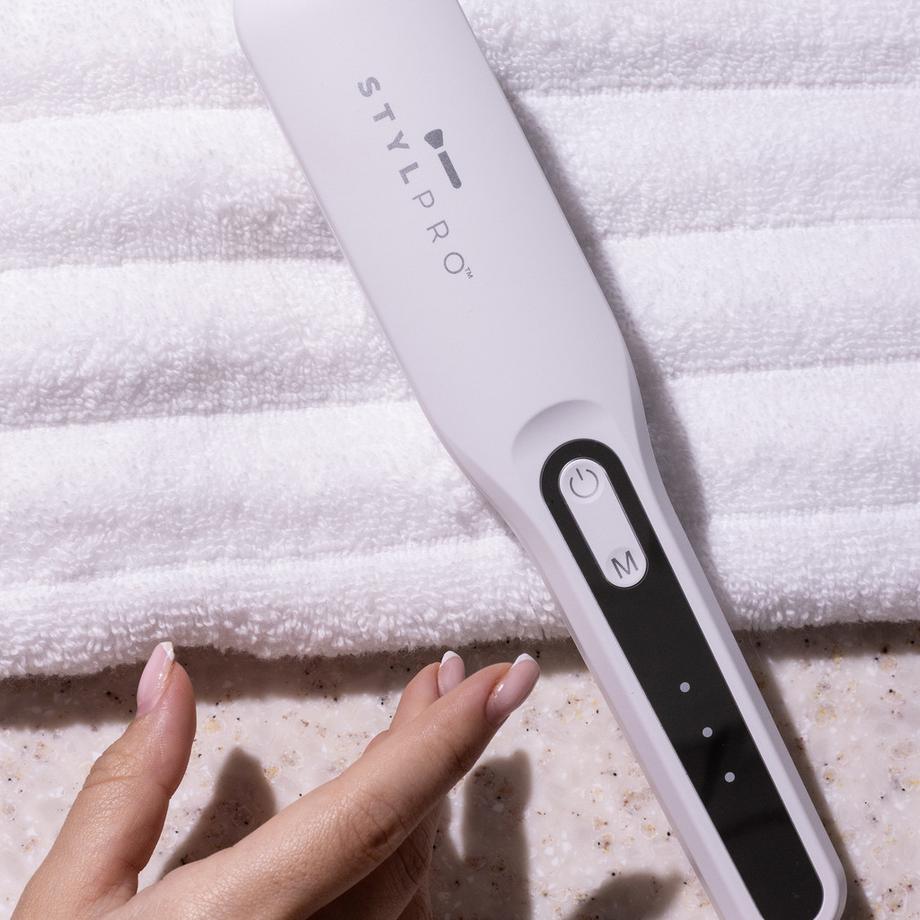 STYLPRO  Brosse À Cheveux À Lumière Rouge 