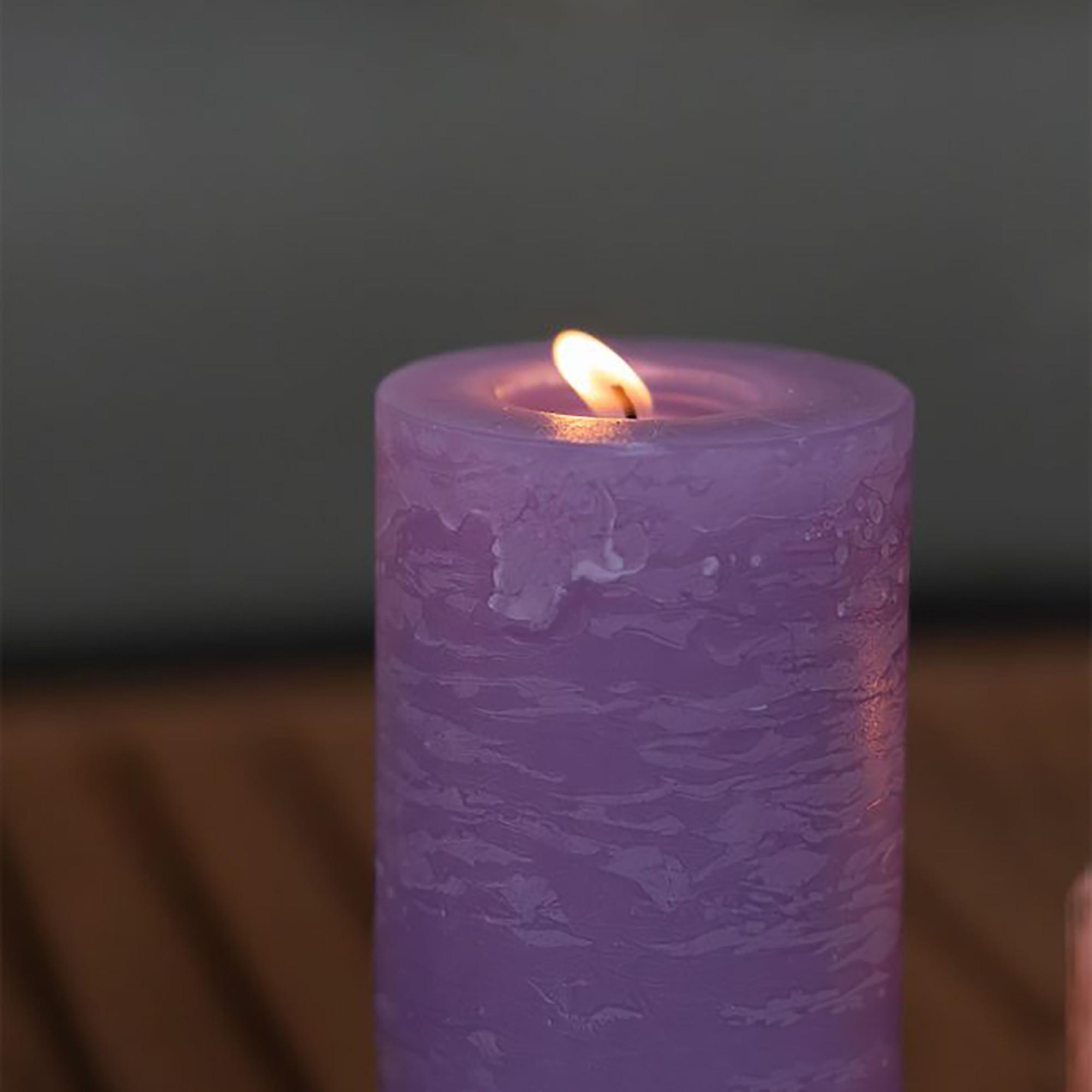 Balthasar Zylinderkerze Zylinderkerze Rustico, flieder 