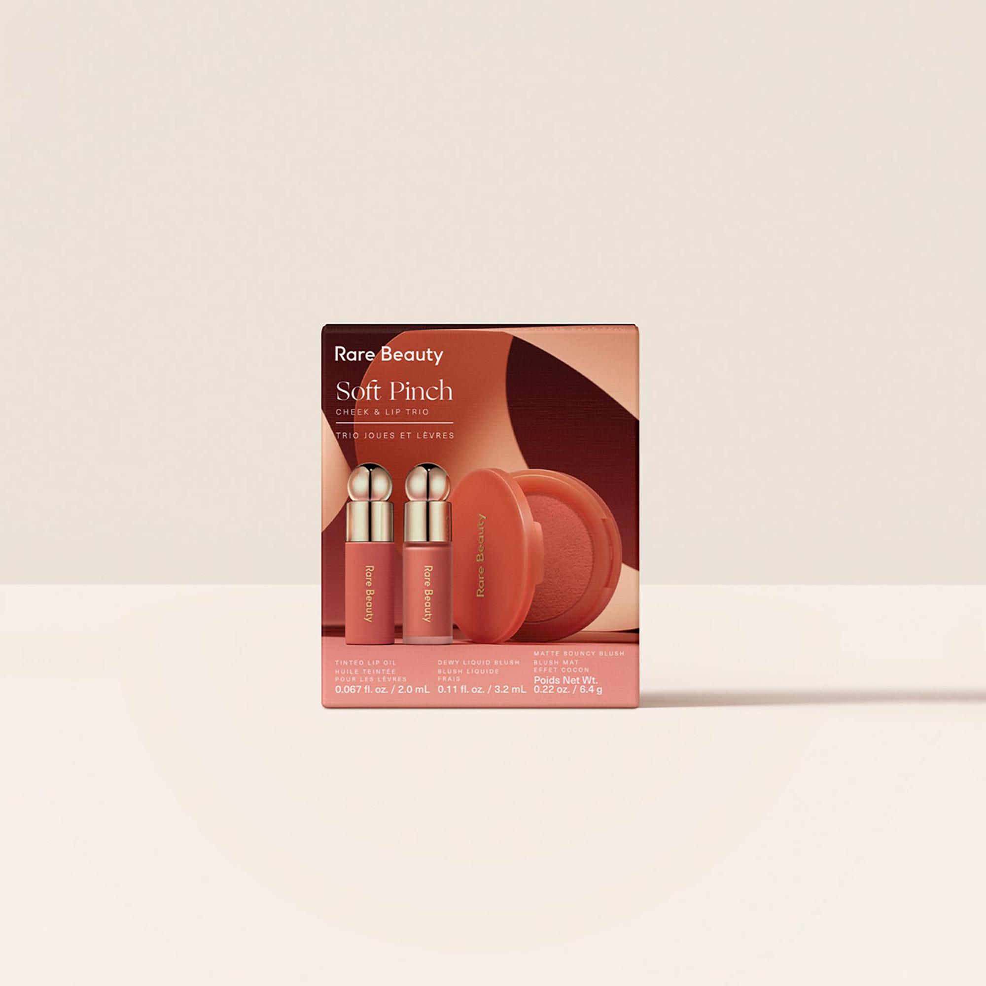 RARE BEAUTY  Soft Pinch Cheek & Lip Trio - Trio für Lippen und Wangen 