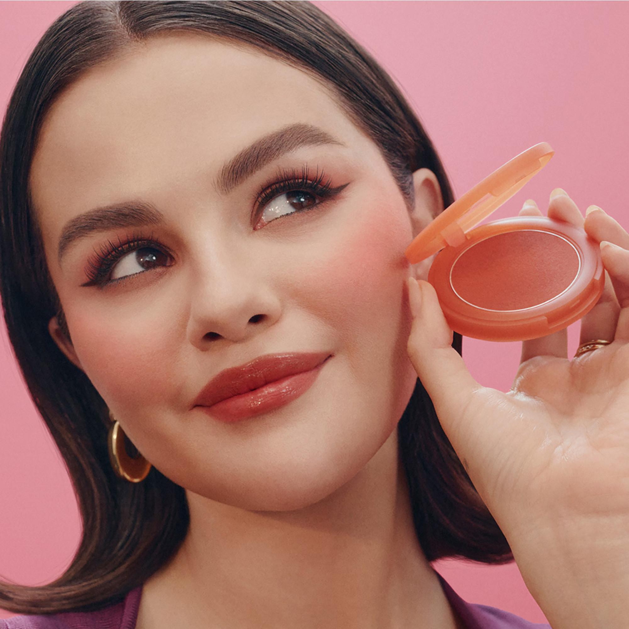 RARE BEAUTY  Soft Pinch Cheek & Lip Trio - Trio für Lippen und Wangen 