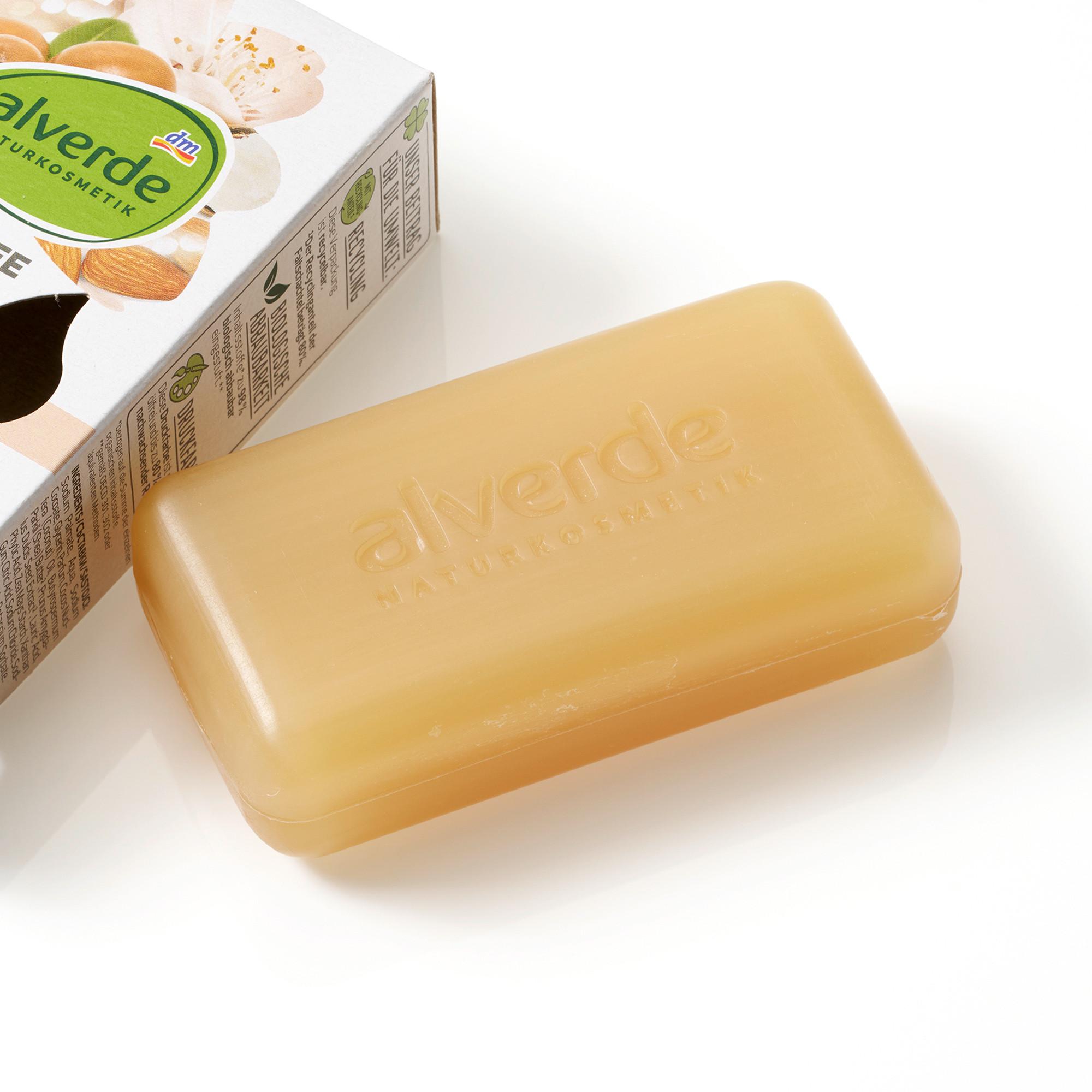 Alverde  Cremeseife Bio-Sheabutter & Bio-Mandelmilch 