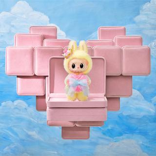 Popmart Beauty The Monsters Let's Checkmate Statuetta in Peluche  