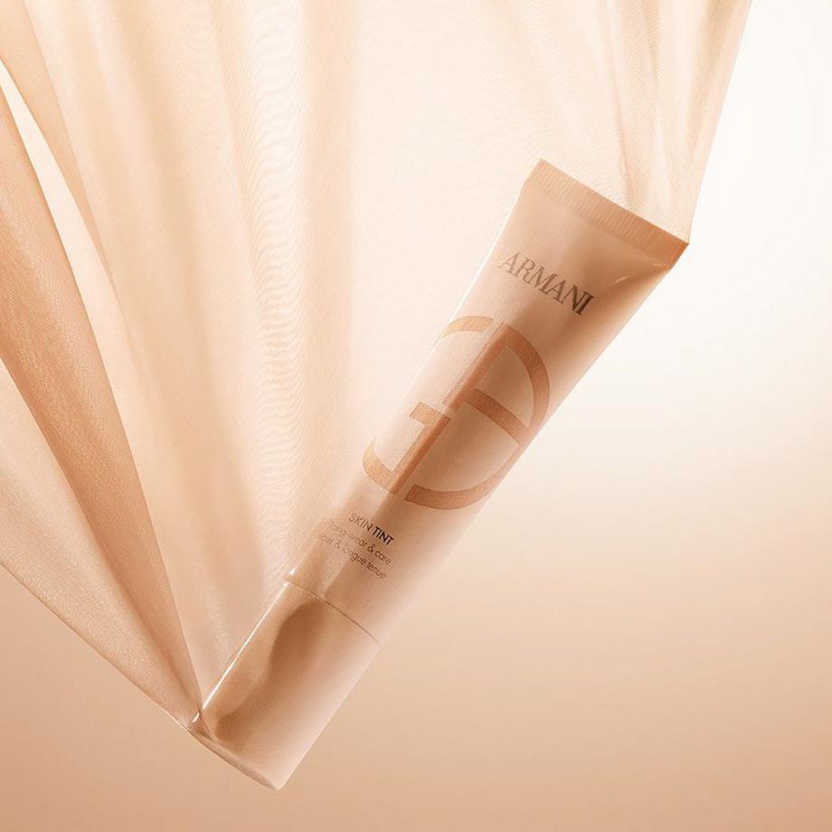 ARMANI  Skin Tint Serum Foundation 