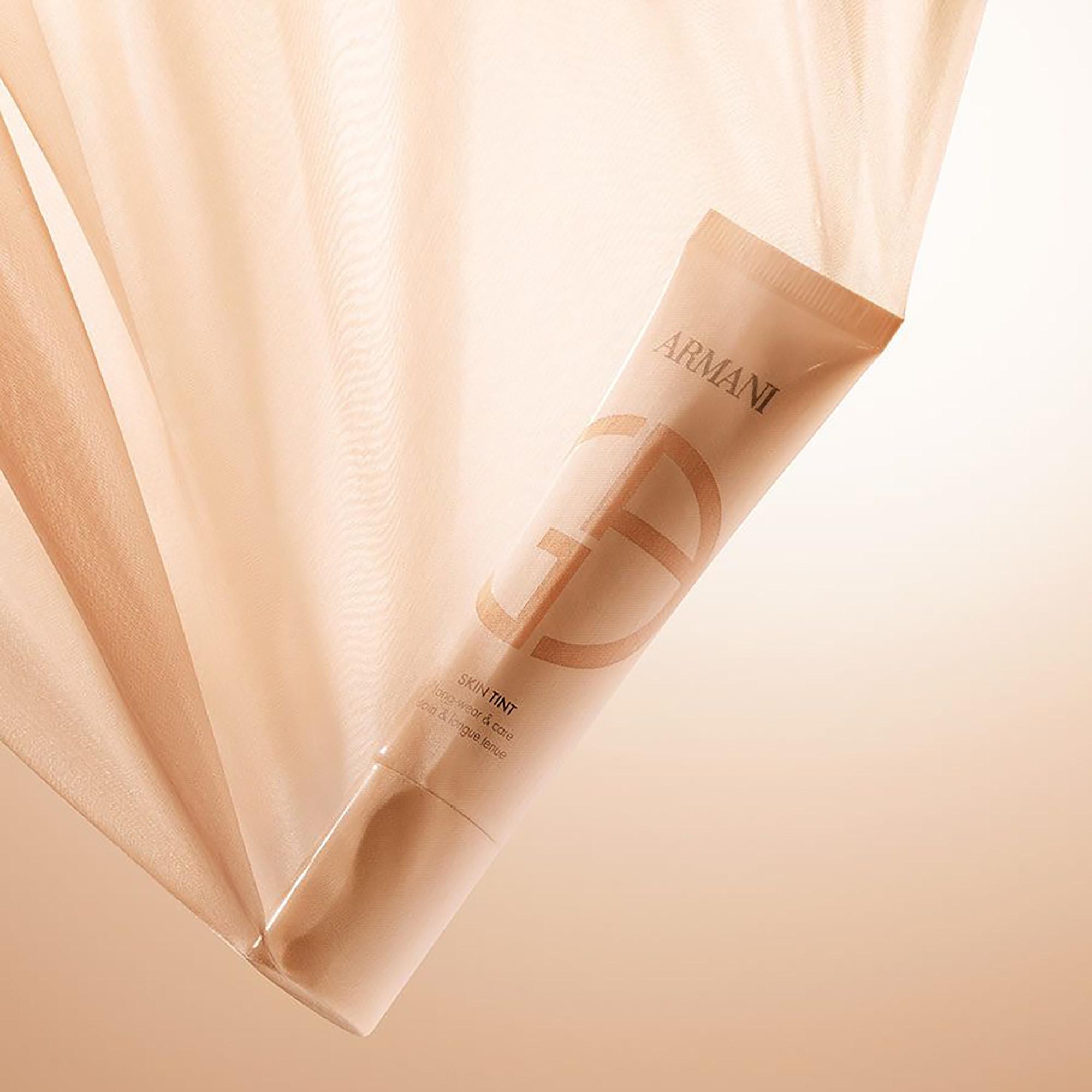 ARMANI  Skin Tint Serum Foundation 