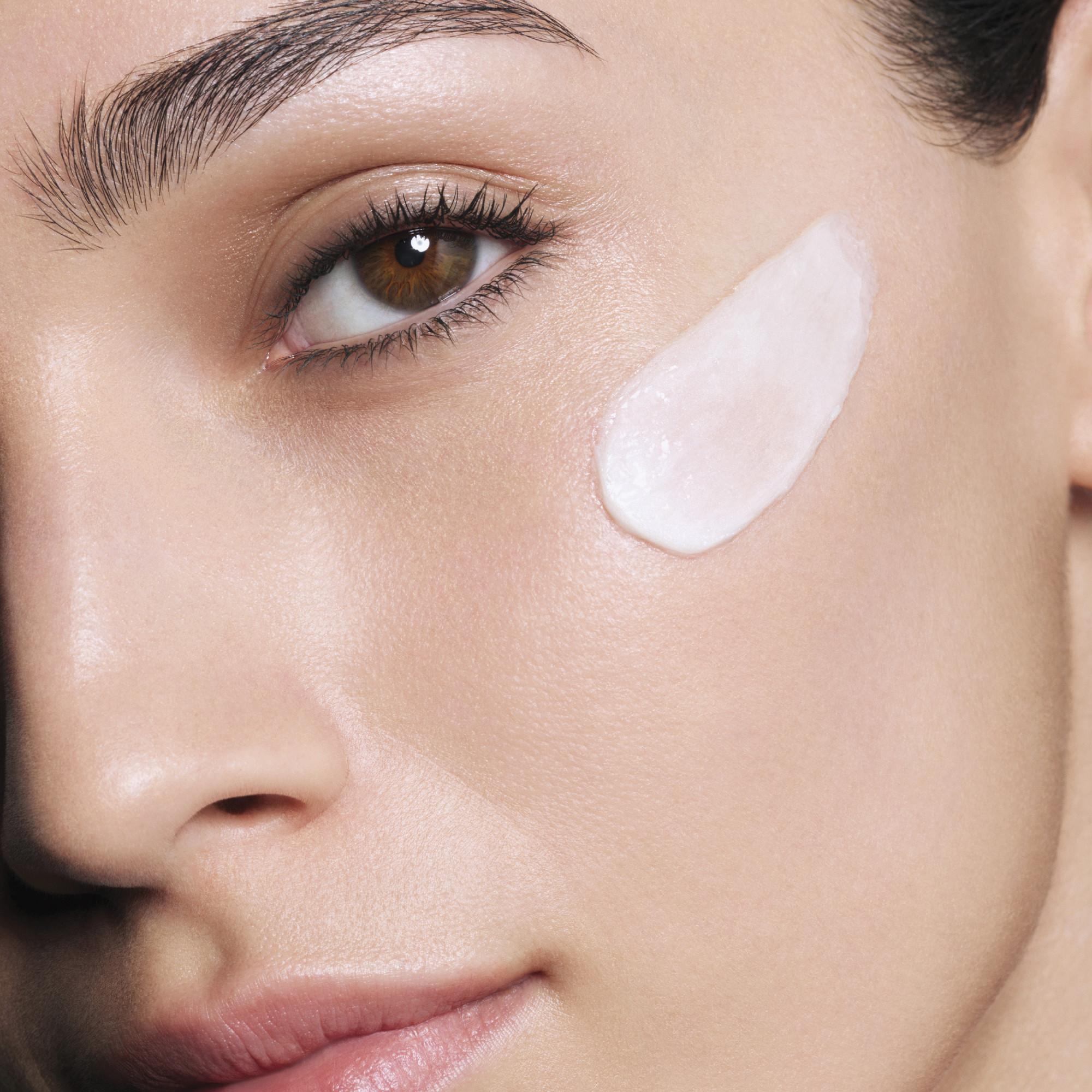 ARMANI  Crema Nera Remodeling Cream 