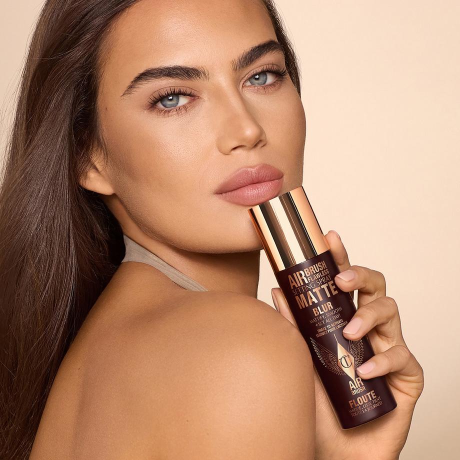 CHARLOTTE TILBURY  Airbrush Flawless Setting Spray Matt – Mattierendes Fixierspray 