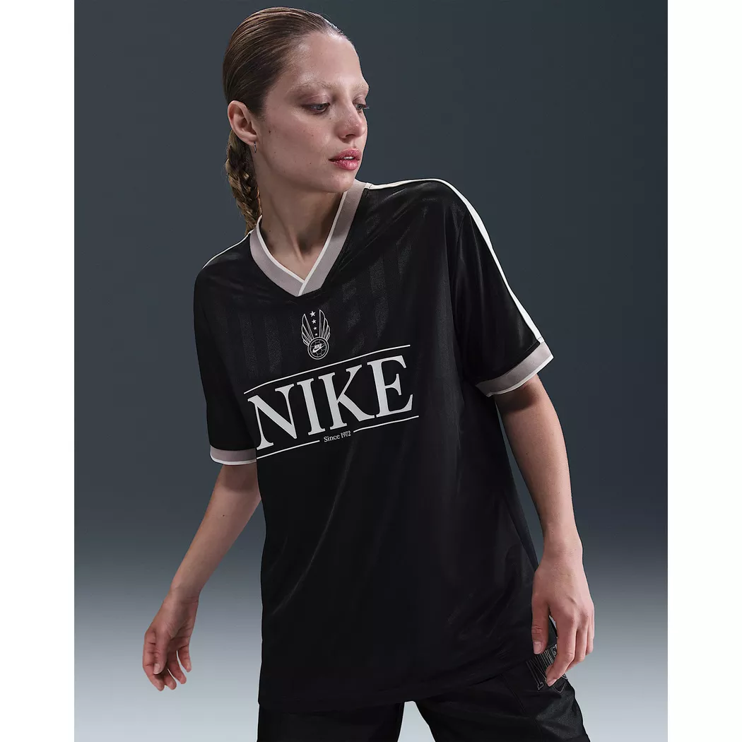 T-Shirt NIKE SPORTSWEAR "W NSW CLUB SS TEE", Damen, Gr. L, schwarz, Jersey, Obermaterial: 100% Baumwolle, normal, Rundhals, Shirts T-Shirt 7