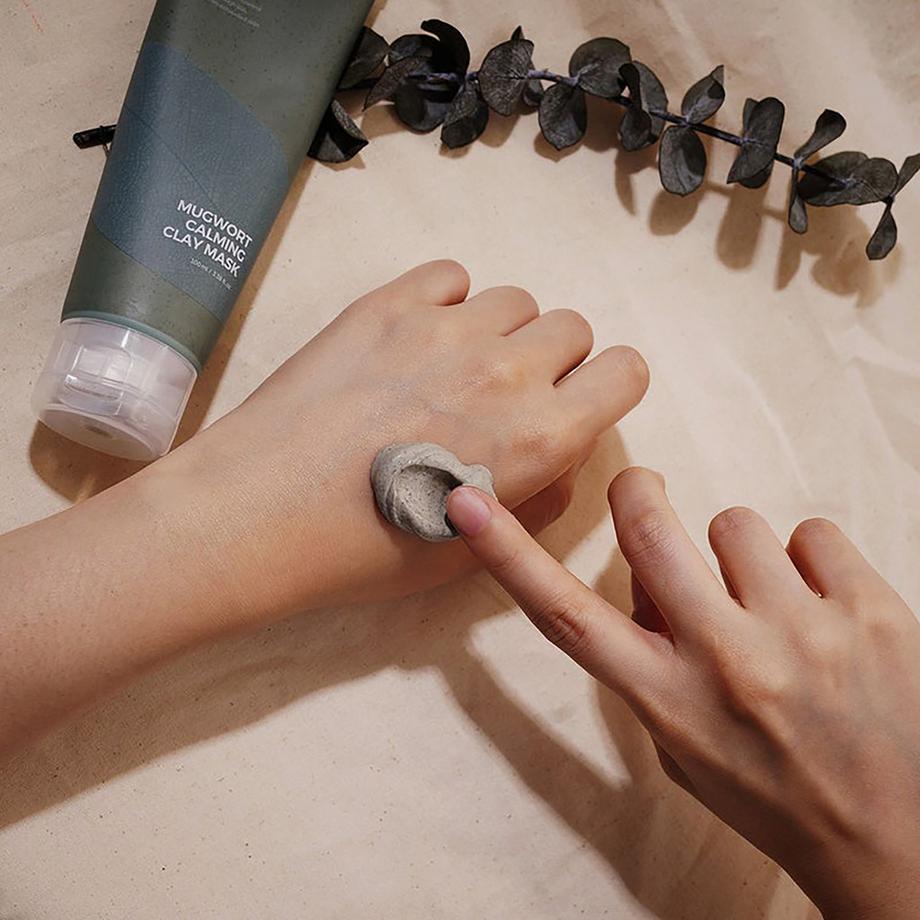 Isntree  Mugwort Calming Clay Mask 