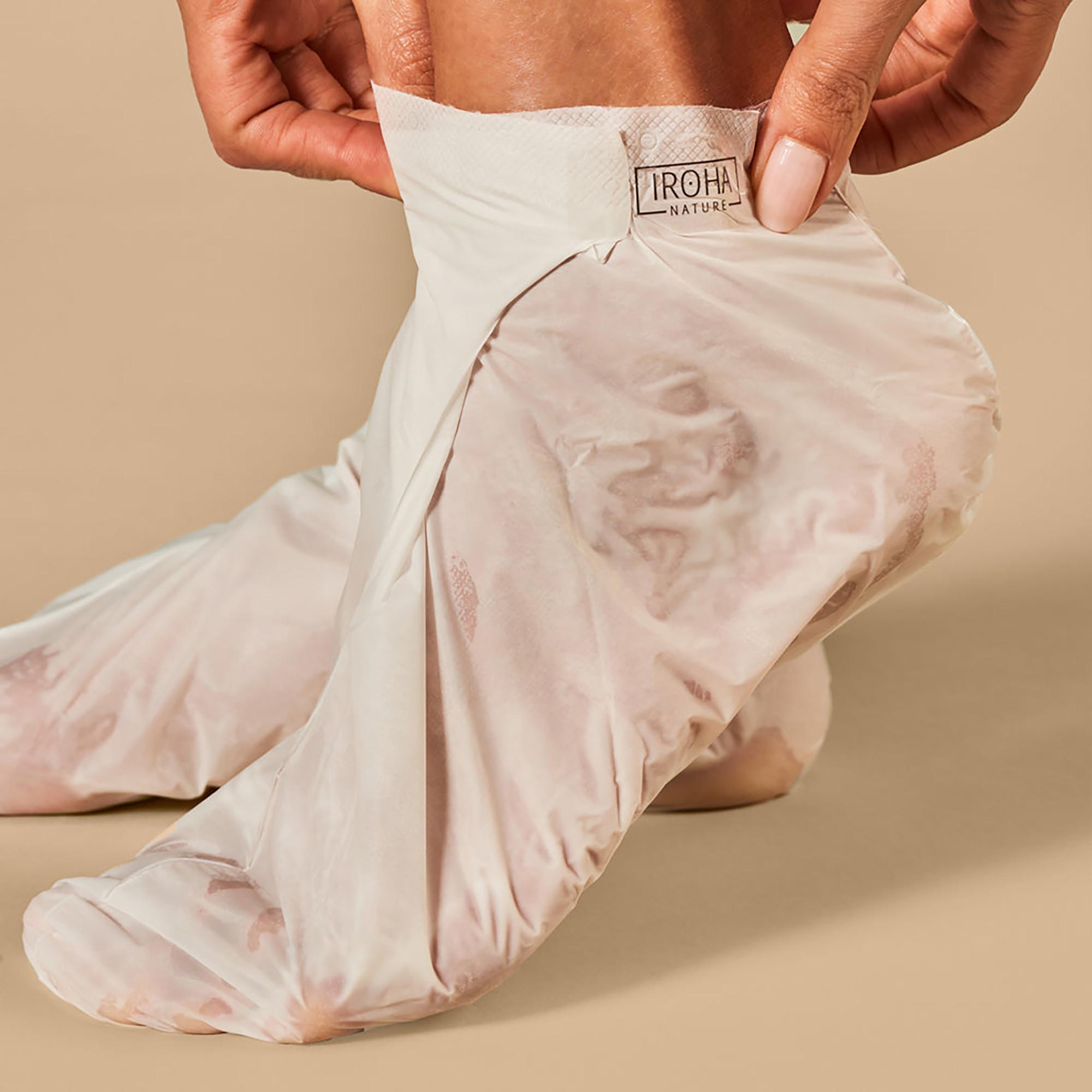 iroha  Socks Treatment For Feet | Repairing | Peach (2 Units - One Use) Clean Beauty 