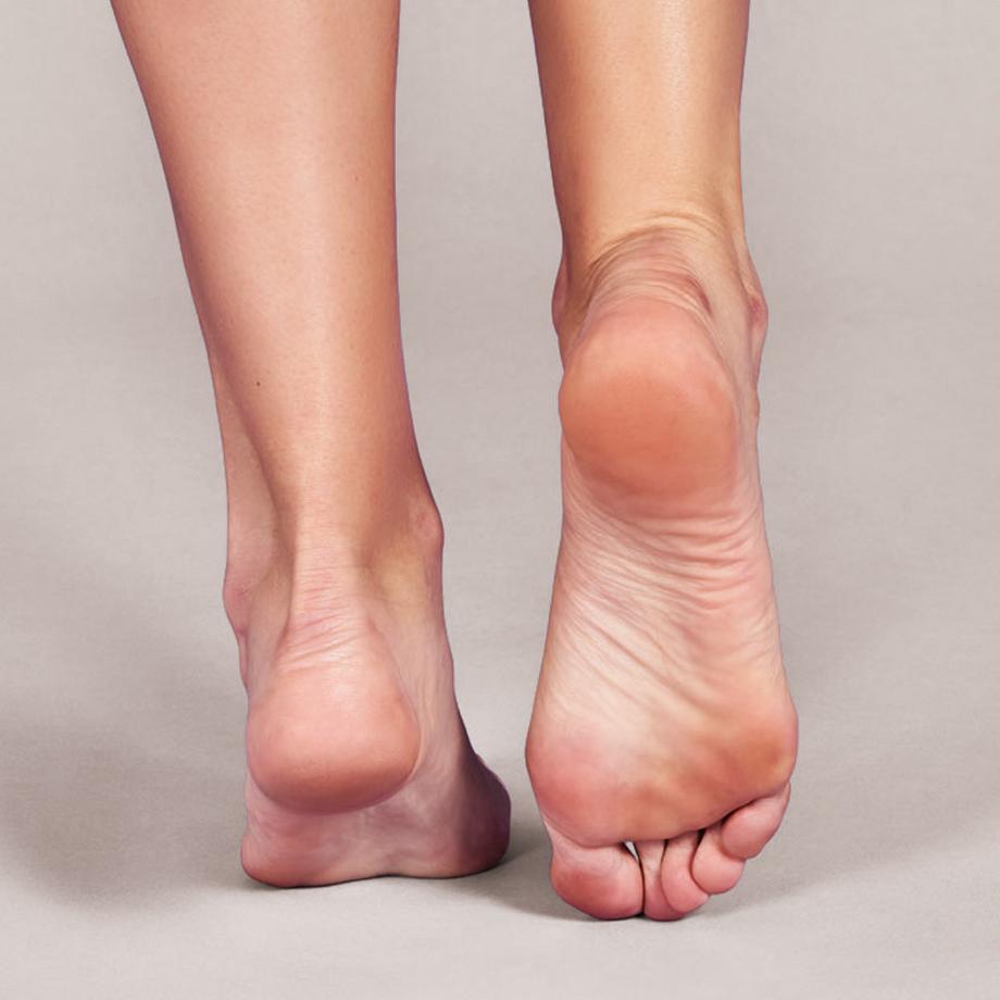 iroha  Socks Treatment For Feet | Exfoliating | Lavander (2 Units - One Use)  