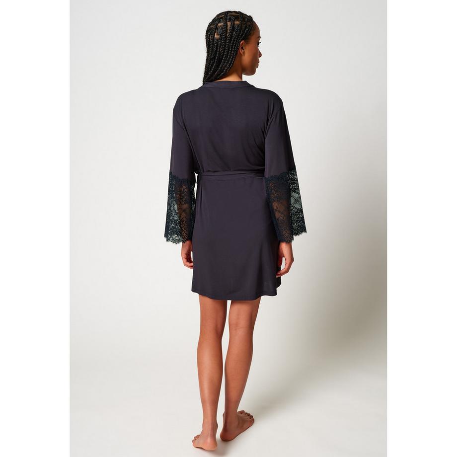 Skiny Night in 04 Kimono  