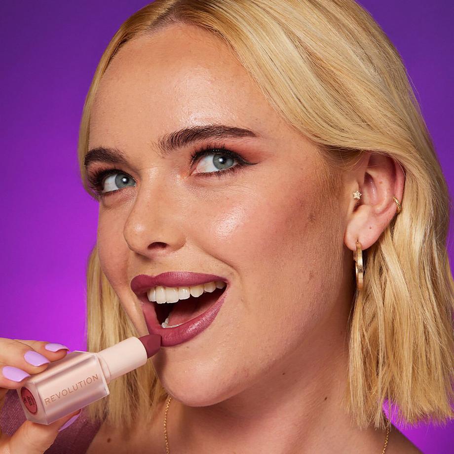 Revolution  Ultimate Nude Make Up Gift Set 