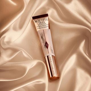 CHARLOTTE TILBURY  Charlotte's Beautiful Skin Foundation - Fondotinta 