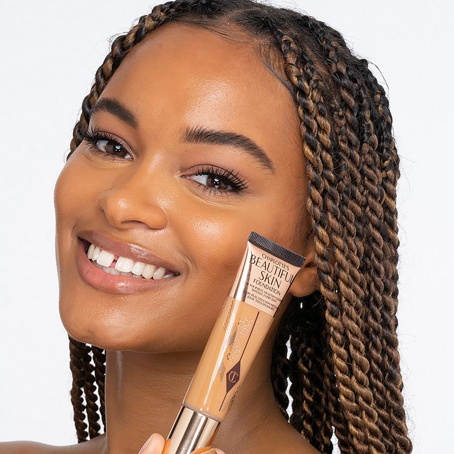 CHARLOTTE TILBURY  Charlotte's Beautiful Skin - Foundation 