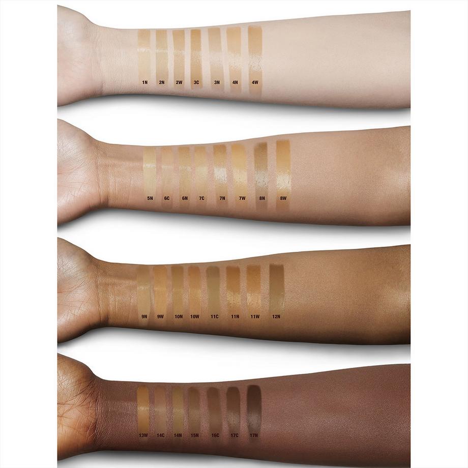 CHARLOTTE TILBURY  Beautiful Skin Foundation - Langanhaltende Foundation, modulierbare Deckkraft 
