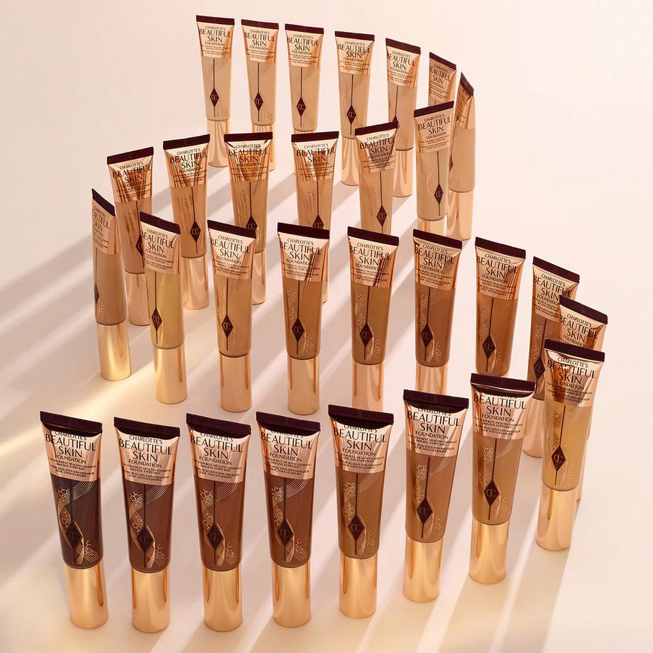CHARLOTTE TILBURY  Beautiful Skin Foundation - Langanhaltende Foundation, modulierbare Deckkraft 