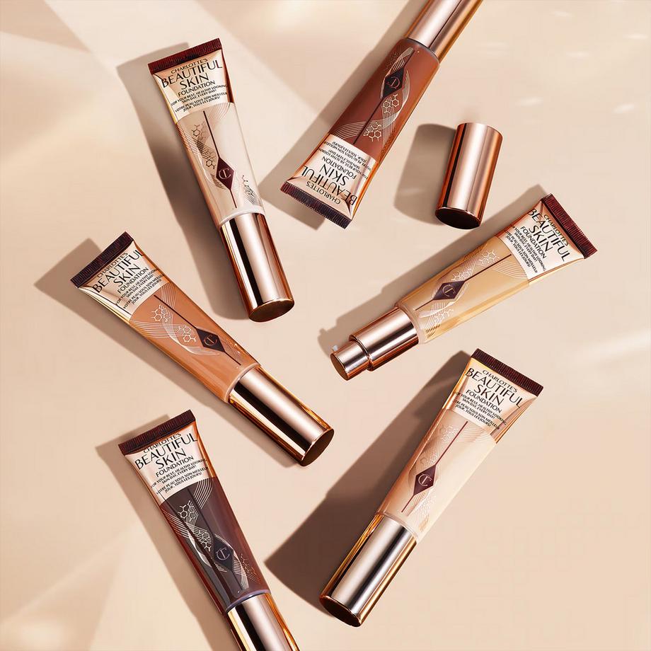 CHARLOTTE TILBURY  Beautiful Skin Foundation - Langanhaltende Foundation, modulierbare Deckkraft 