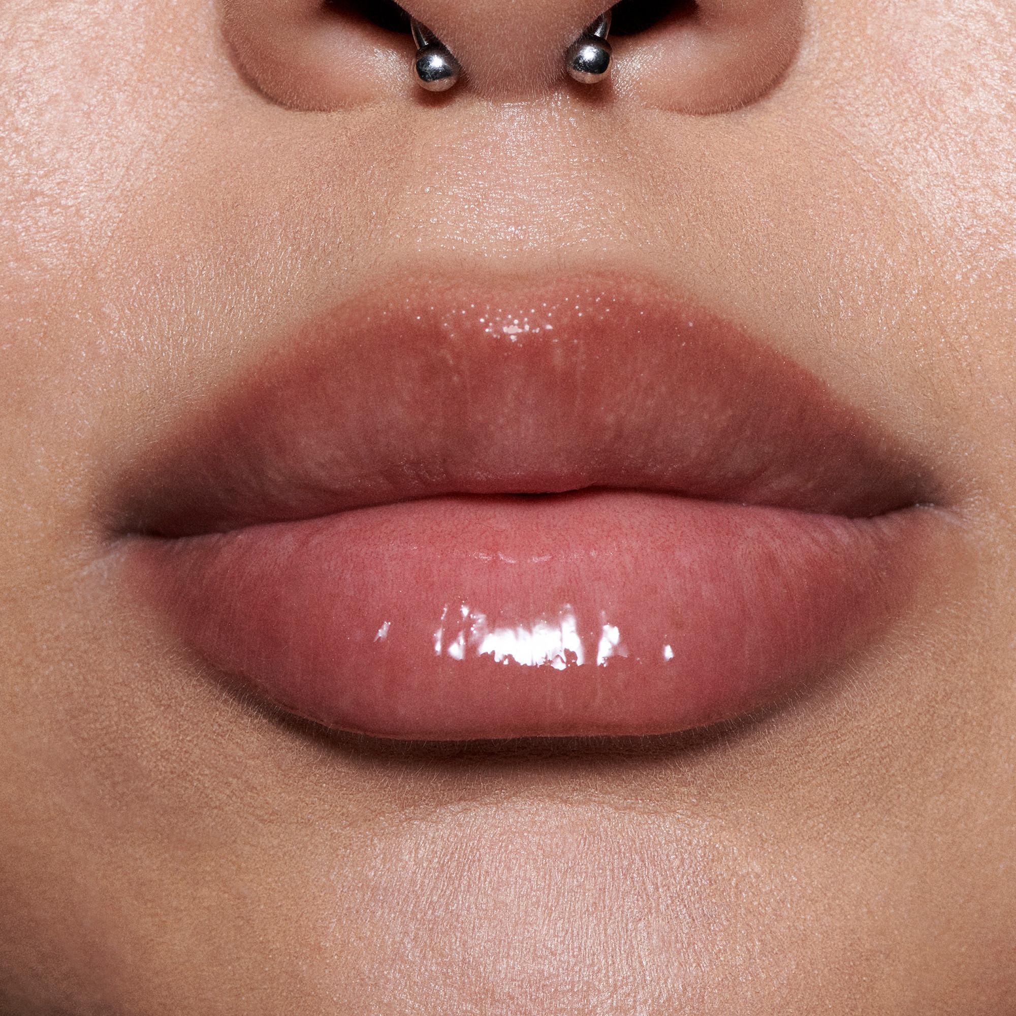 MAC Cosmetics  Lipglass Blow 