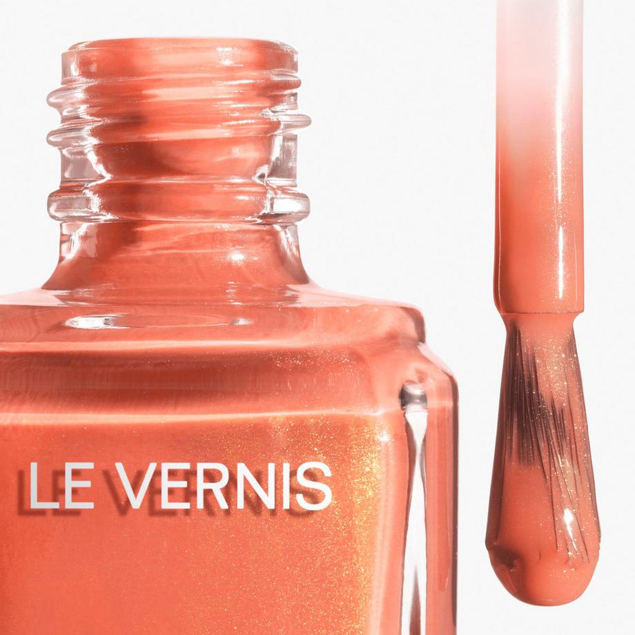 CHANEL LE VERNIS LUNGA TENUTA 