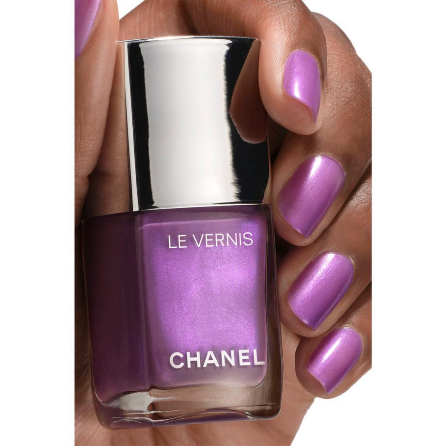 CHANEL LE VERNIS LONGUE TENUE 