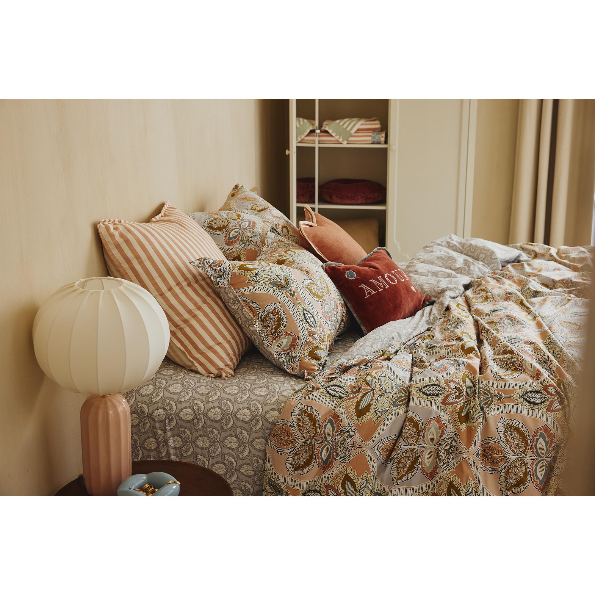 Olivier Desforges Beaumais Federa del cuscino motivo floreale  