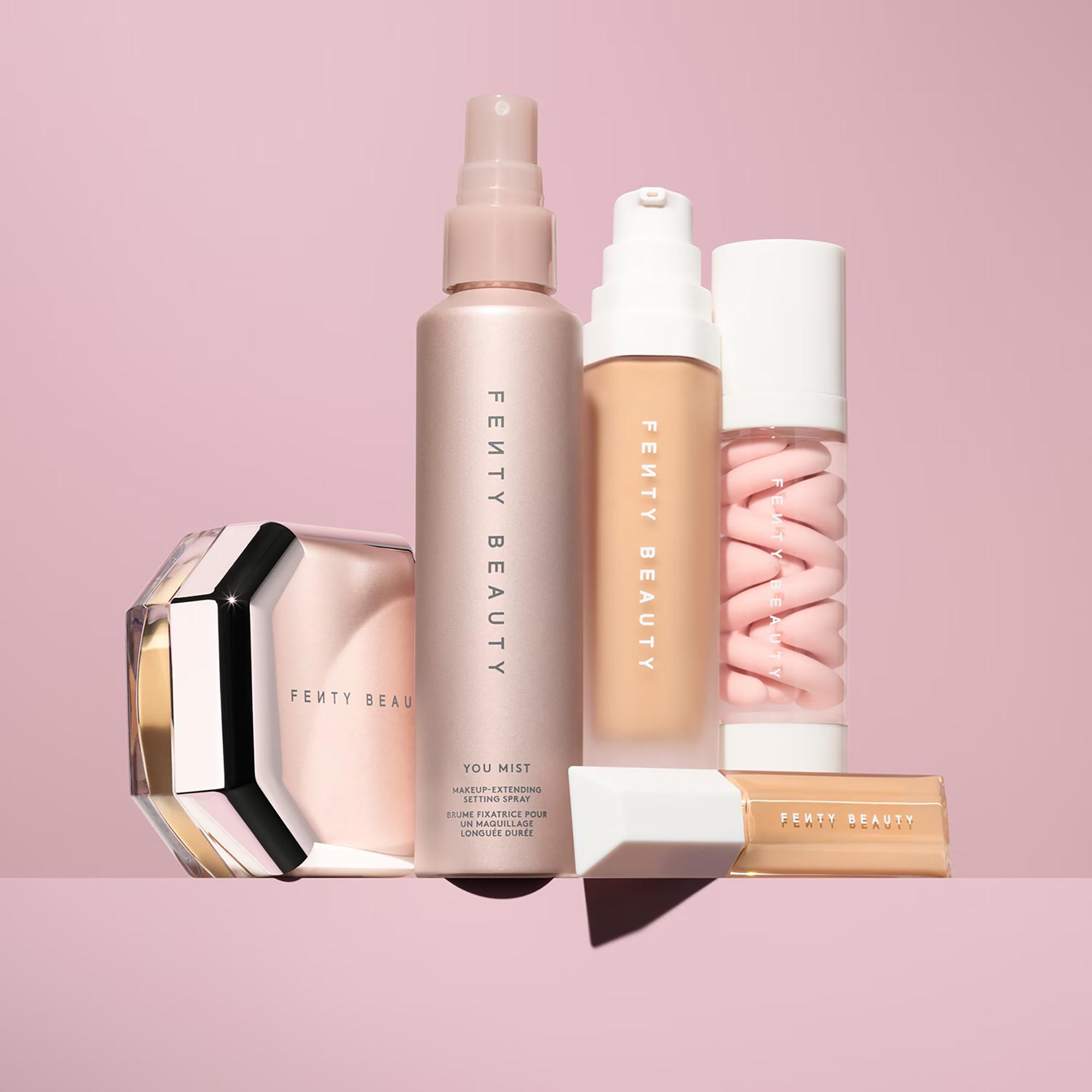 Fenty Beauty By Rihanna  Grip Trip - Base de teint Hydratante et Repulpante 