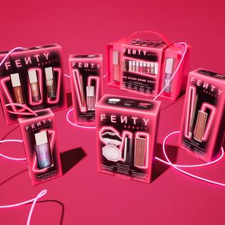 Fenty Beauty By Rihanna  Glossy Posse VIII - Coffret de 3 Gloss à Lèvres 