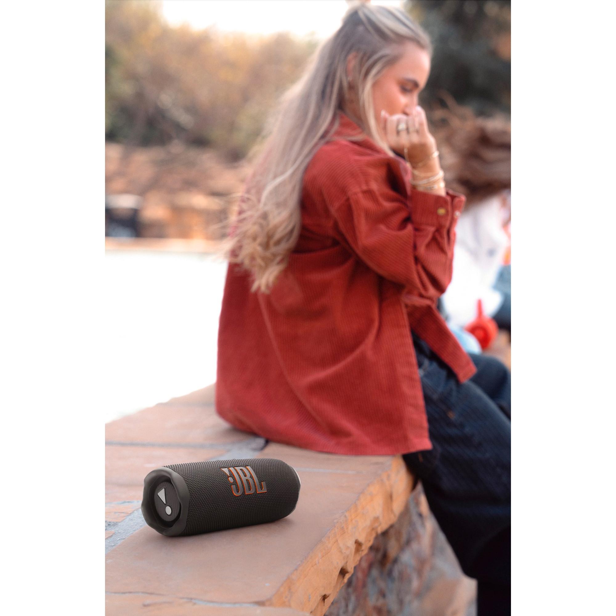 JBL Bluetooth Lautsprecher JBLFLIP7B Flip 7 Portabler Lautsprecher 