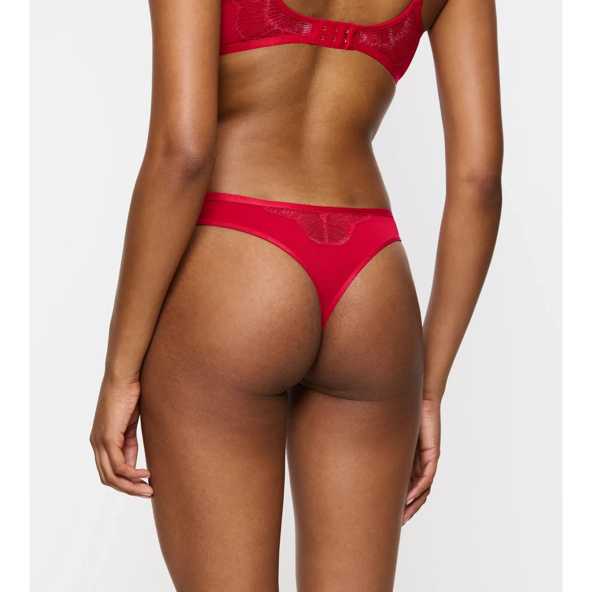 Triumph Palina Moonlight Kiss String  