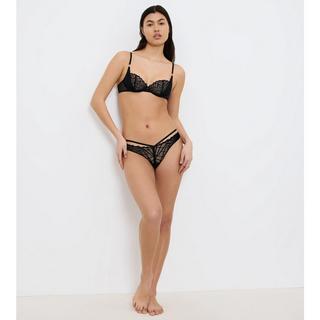 Triumph That Night In Vegas String  