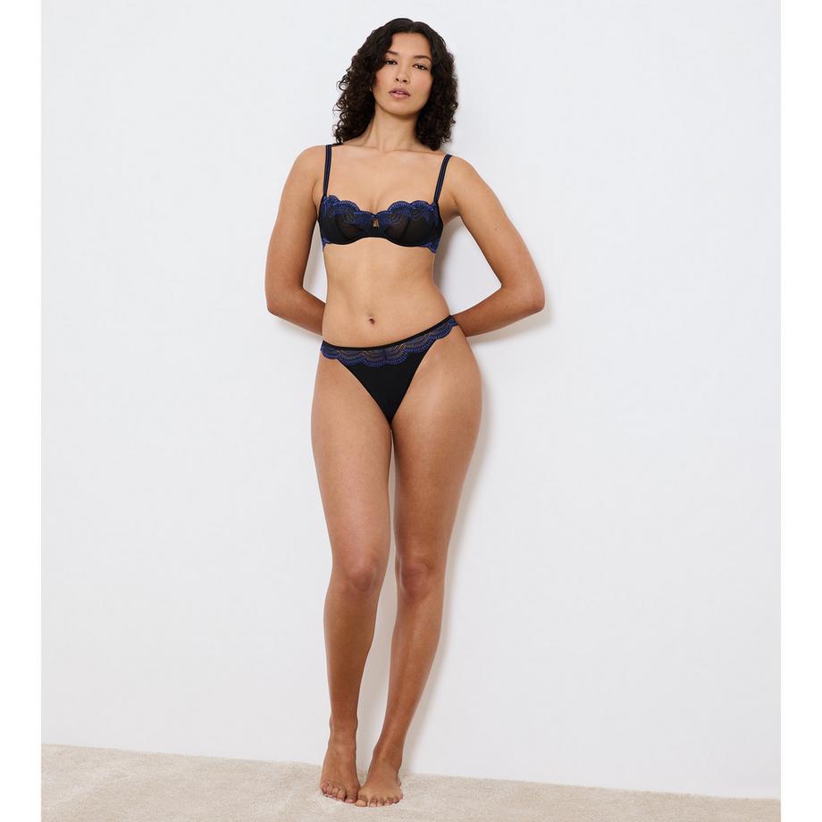 Triumph Comfort Glam Balconnet Soutien-gorge avec armatures non rembourré  