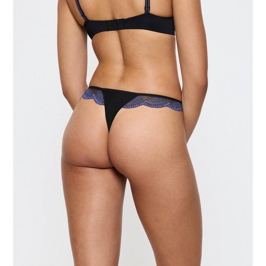 Triumph Comfort Glam String  