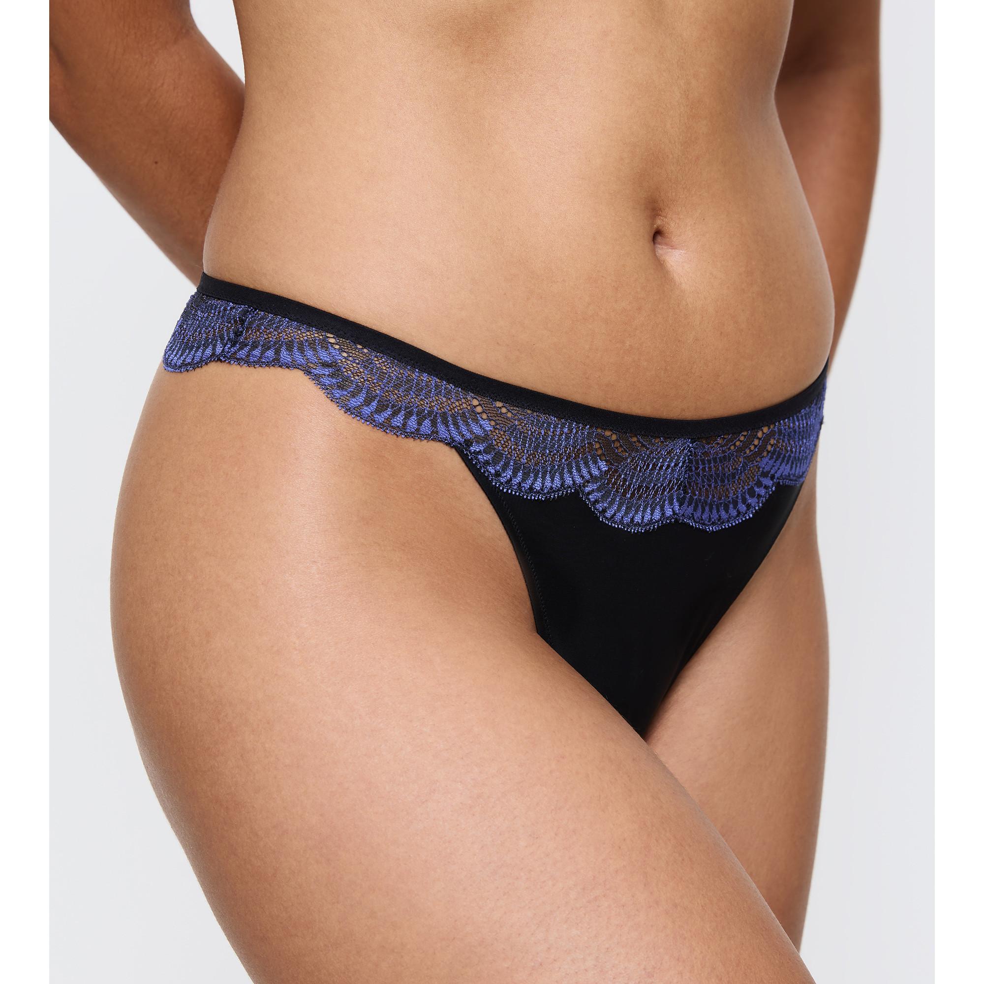 Triumph Comfort Glam String  