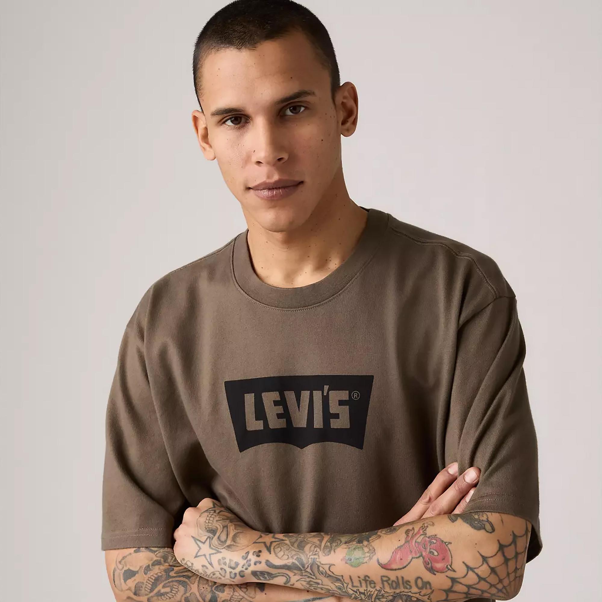 Levi's® Half Sleeve T-Shirt  