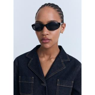 MANGO Livia Taillierte Kurze Jeansjacke  