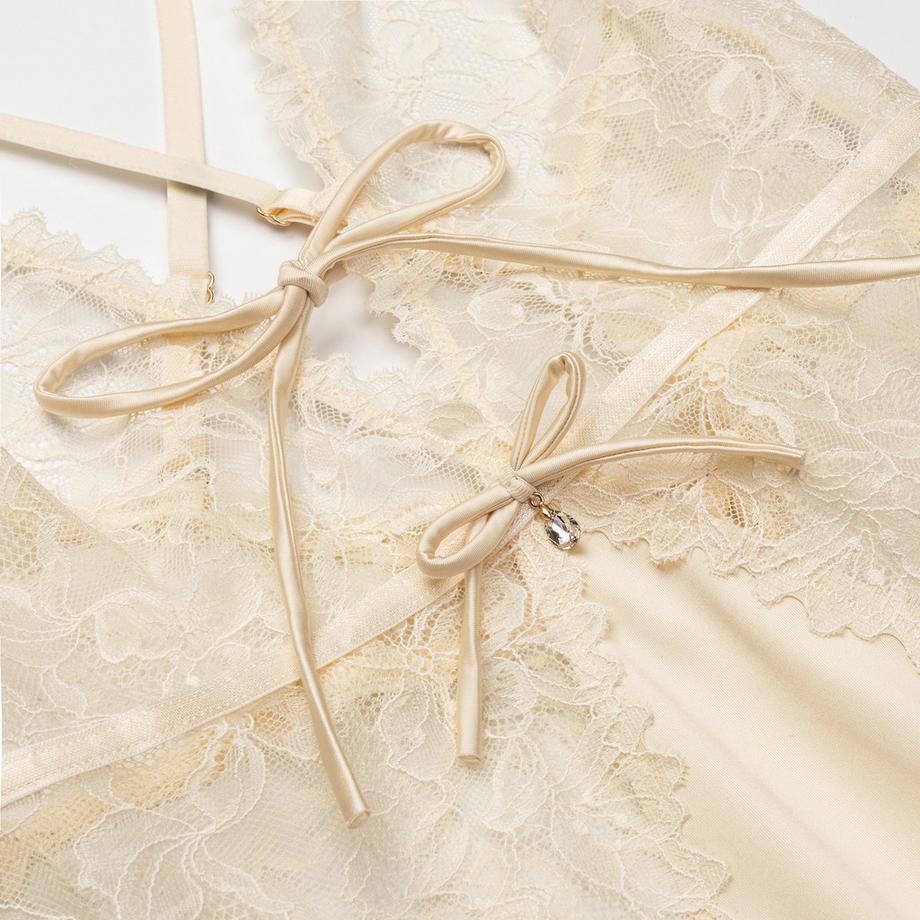 Manor Woman Body in pizzo con dettagli a fiocco  