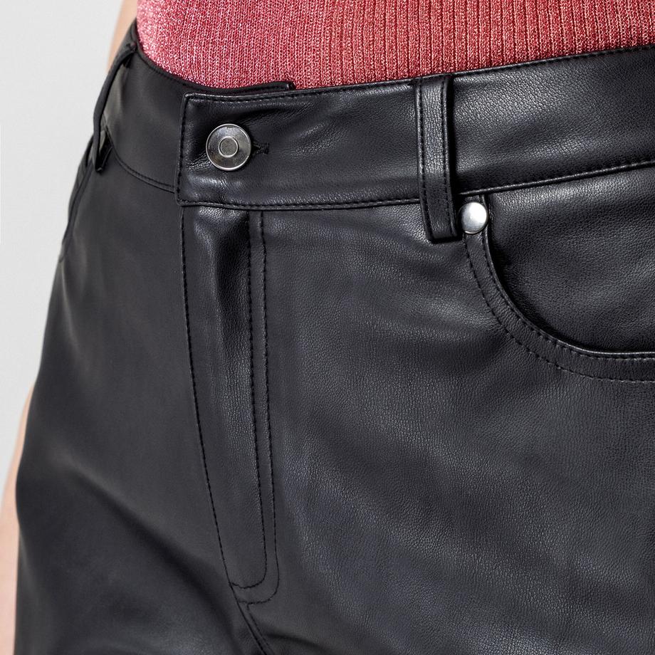 Manor Woman Short Similicuir Slim Fit  