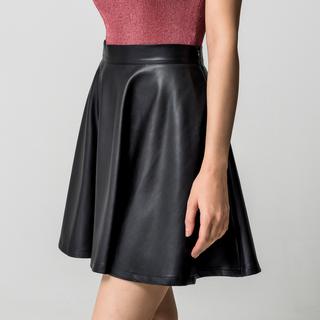 Manor Woman Faux Leder Flared Minirock  