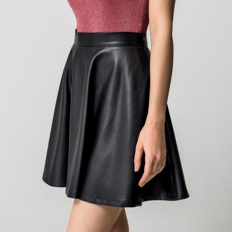 Manor Woman Faux Leder Flared Minirock  