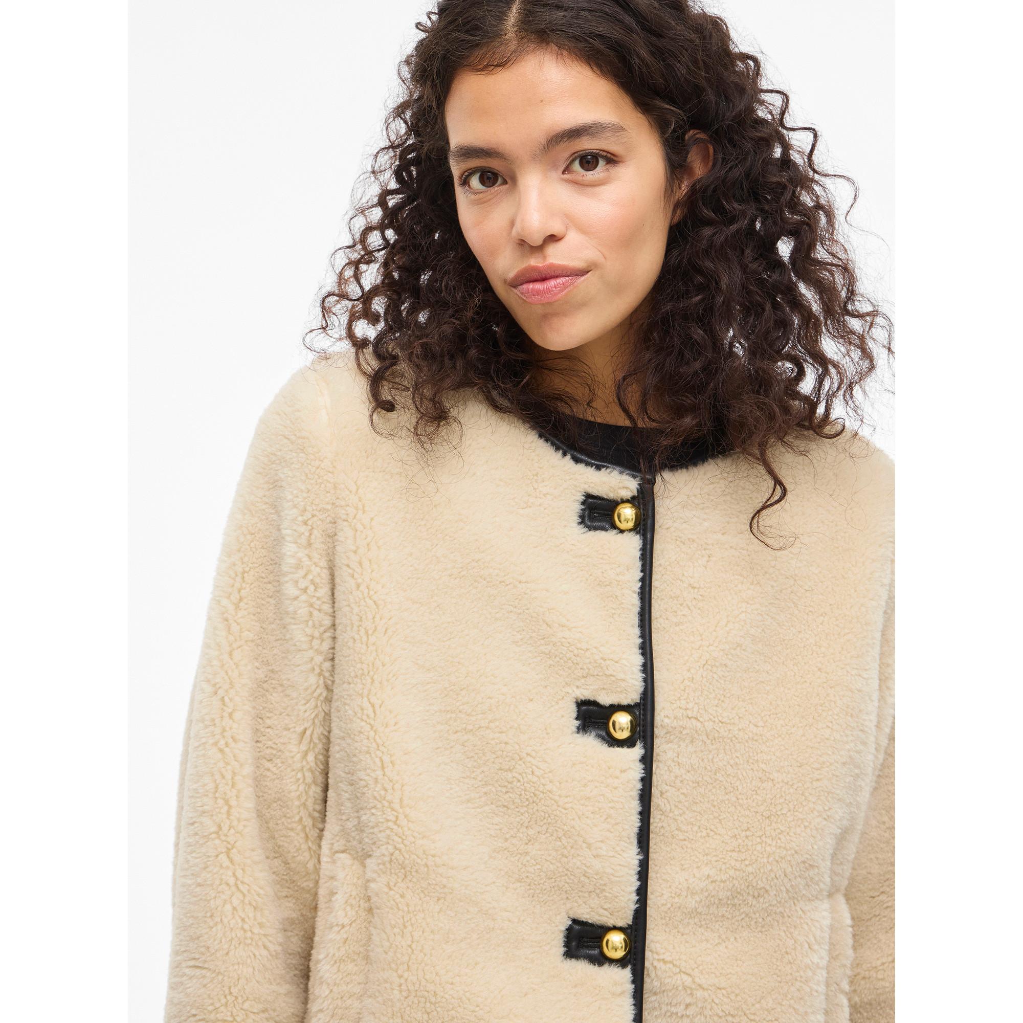 VILA Veste Teddy avec Boutons Décoratifs  