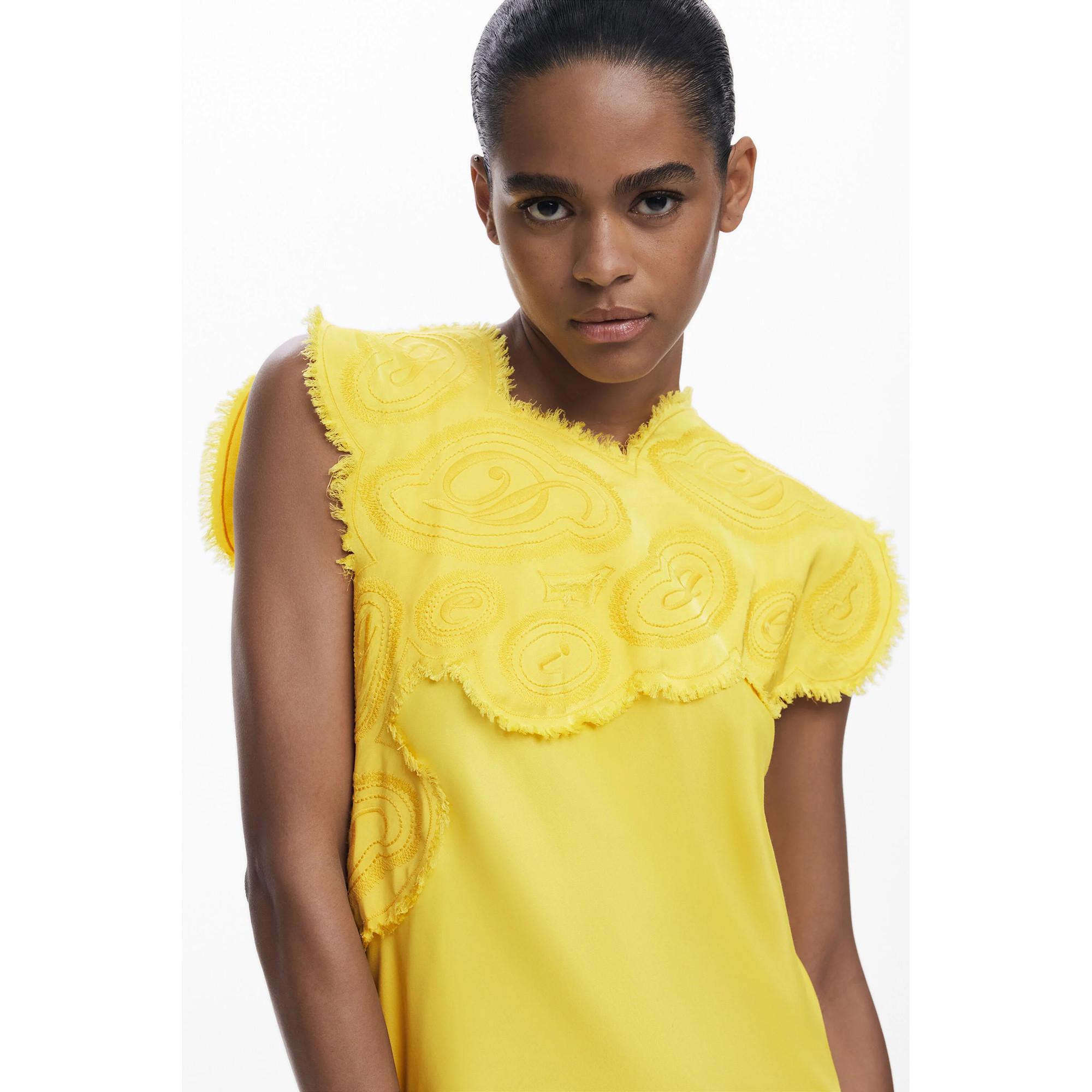 Desigual Bluse mit Buchstabenstickerei  