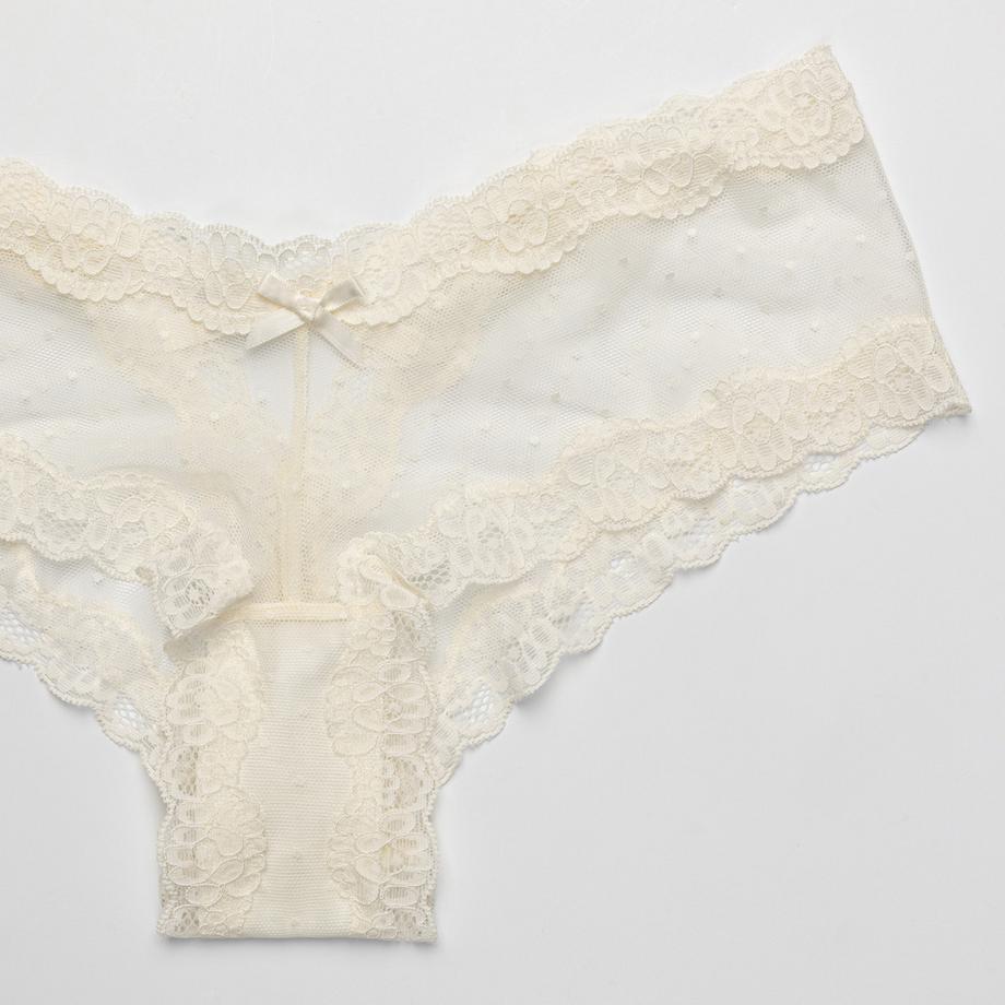 Manor Woman Slip brésilien avec dentelle  