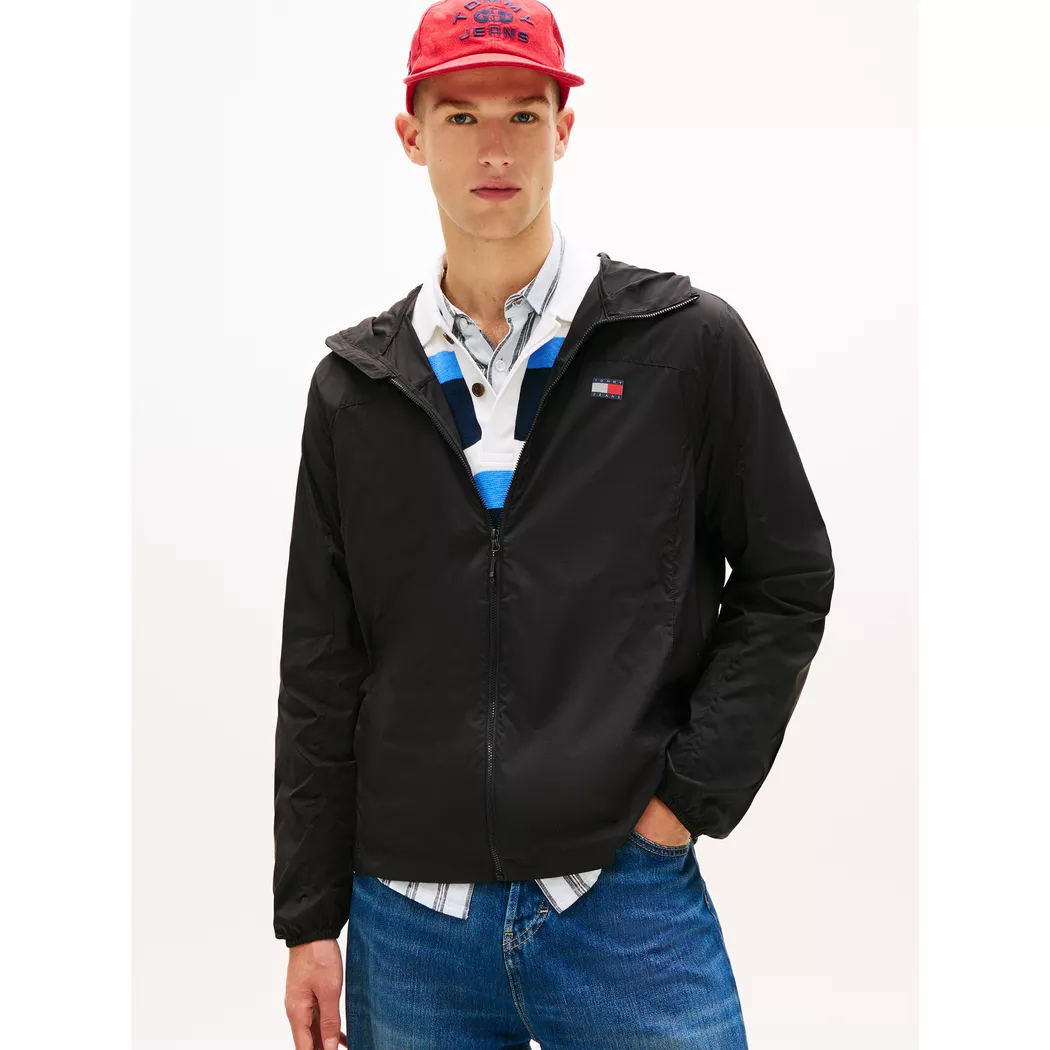 Outdoorjacke TOMMY JEANS "TJM OUTDOOR SHELL", Herren, Gr. M, schwarz, Web, Obermaterial: 100% Nylon, unifarben, regular fit normal, Rundhals, eingesetzt elastischer Bund, Jacken Outdoorjacke, Windsheeter Windjacke Packable Fahrradjacke Regular fit mit Kap