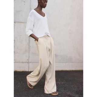 MANGO Carla Pantaloni Plissettati Gamba Larga  