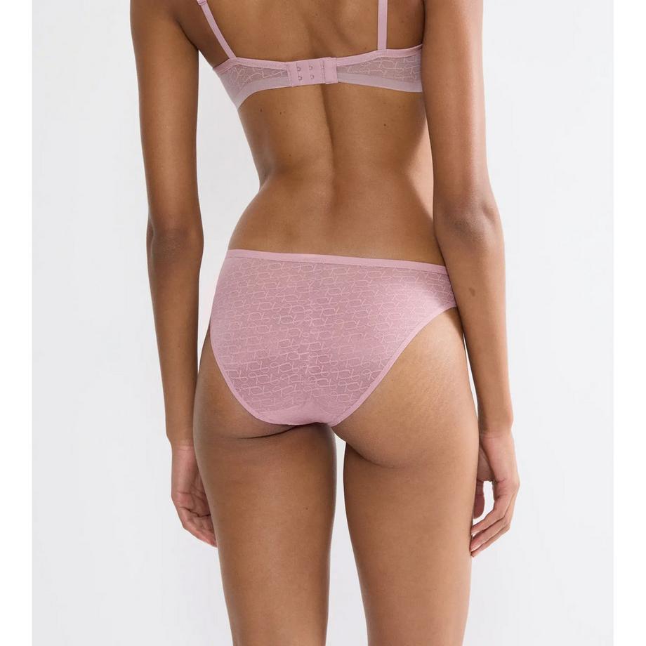 Triumph Signature Sheer Tai Slip  